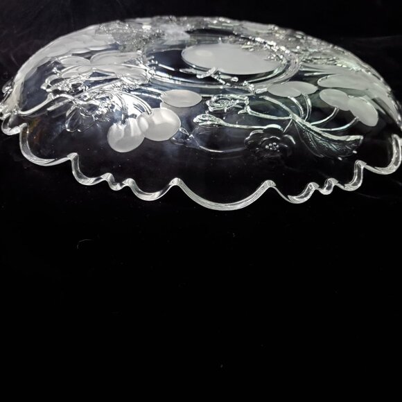 Heavy Japanese Aderia Glass Crystal Serving Plate - Picture 9 of 9